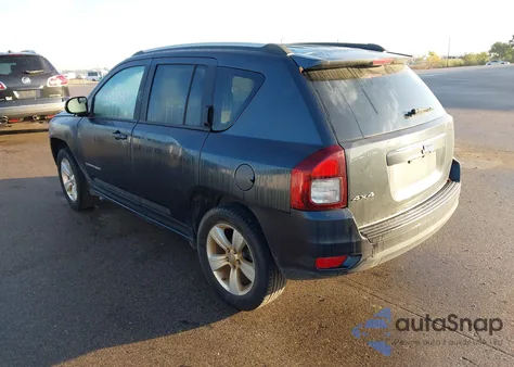 2015 Jeep Compass Sport z USA, uszkodzony, nr VIN 1C4NJDBB0FD240191